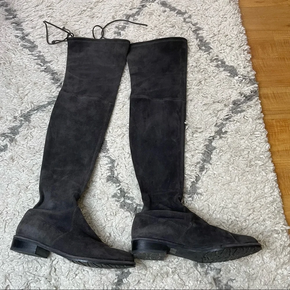 Stuart Weitzman classic stuart